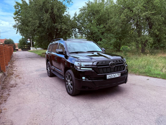 Продам Land Cruiser 200 Макеевка