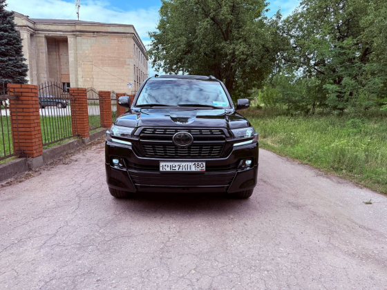 Продам Land Cruiser 200 Макеевка