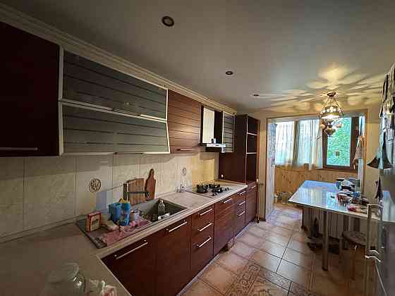 4 комнатная квартира в центре Донецк