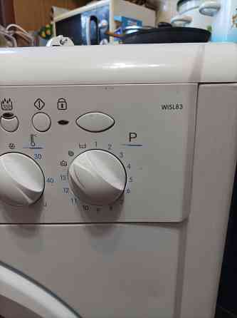Стиральная машина Indesit WISL83 Донецк