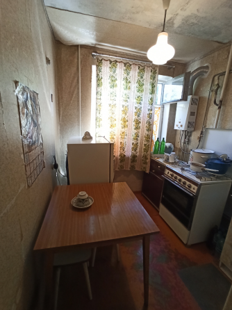 Продам 2 комнатную квартиру 3/5 Город Харцызск (центр), ул. Октябрьская Харцызск