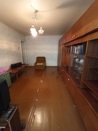 Продам 2 комнатную квартиру 3/5 Город Харцызск (центр), ул. Октябрьская Харцызск