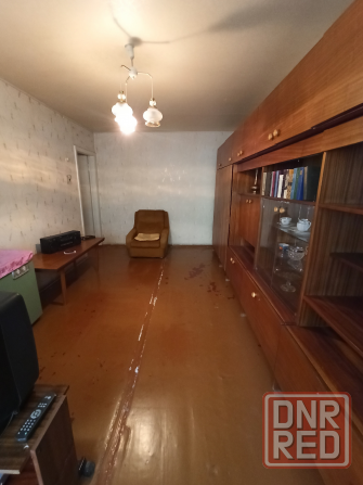 Продам 2 комнатную квартиру 3/5 Город Харцызск (центр), ул. Октябрьская Харцызск - изображение 2