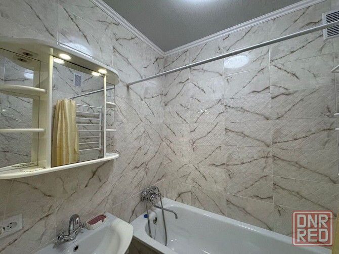 Сдаётся 2-х комнатная квартира в Буденовском районе Донецк - изображение 3