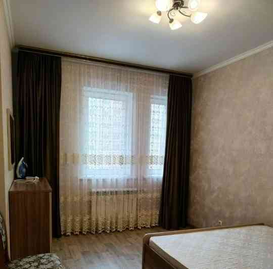 Сдаю в аренду трехкомнатную квартиру в Калининском районе, около Мотеля Донецк