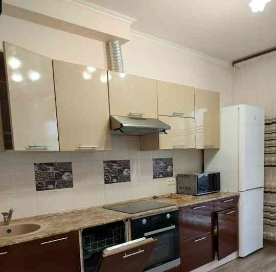 Сдаю в аренду трехкомнатную квартиру в Калининском районе, около Мотеля Донецк