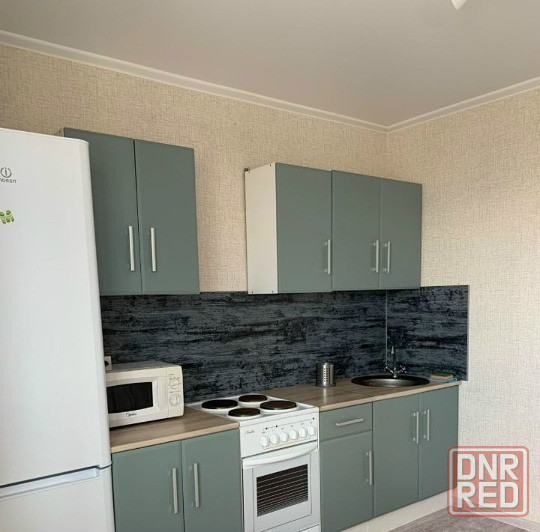 Сдается однокомнатная квартира в Буденовском районе, г. Донецк, хорошая транспортная развязка Донецк - изображение 1