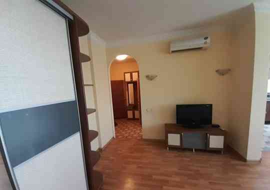 Сдаю однокомнатную квартиру Ворошиловский район, площадь Ленина Донецк