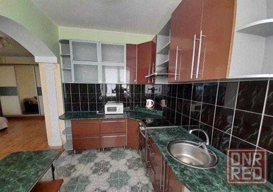 Сдаю однокомнатную квартиру Ворошиловский район, площадь Ленина Донецк - изображение 1