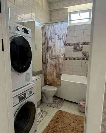 Сдается трехкомнатная квартира в Калининском районе Донецка Донецк