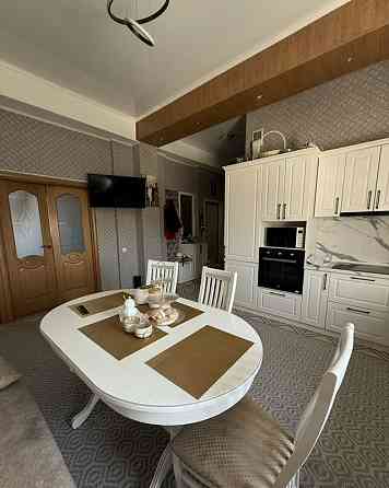 Сдается трехкомнатная квартира в Калининском районе Донецка Донецк