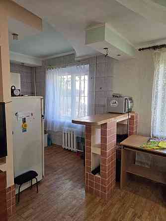 Продается 3-комнатная квартира с мебелью в Ленинском районе. Донецк