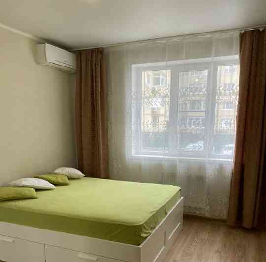 Сдаю однокомнатную квартиру 39.0 м² этаж 1, город Донецк, Ворошиловский район, проспект Дзержинского Донецк