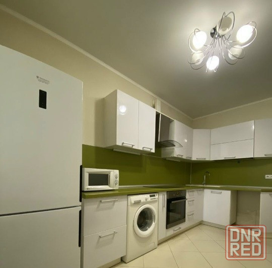 Сдаю однокомнатную квартиру 39.0 м² этаж 1, город Донецк, Ворошиловский район, проспект Дзержинского Донецк - изображение 1