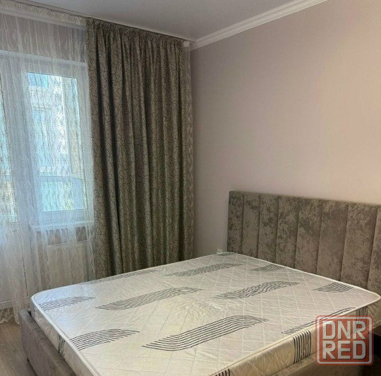 Сдаю однокомнатную квартиру 55.0 м² город Донецк, Ворошиловский район, Проспект Ватутина, ориентир Донецк - изображение 1