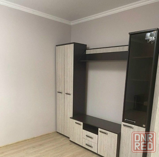 Сдаю однокомнатную квартиру 55.0 м² город Донецк, Ворошиловский район, Проспект Ватутина, ориентир Донецк - изображение 2