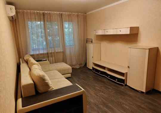 Сдаю однокомнатную квартиру 37.0 м² этаж 2, город Донецк, Калининский район, Улица Ходаковского Донецк