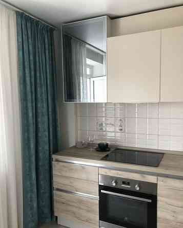 Сдаю однокомнатную квартиру 48.0 м² этаж 10 город Донецк, Ворошиловский район, улица 50-летия Донецк