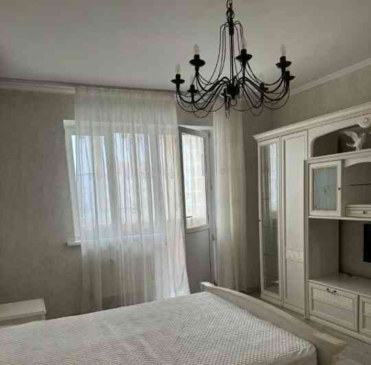 Сдаю двухкомнатную квартиру-студию 40.0 м² этаж 8, город Донецк, Донецк