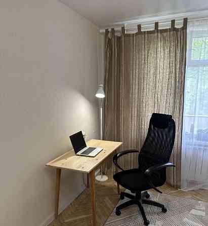 Тип: Однокомнатная квартира Этаж: 3/9 Район: Калининский(недалеко от Мед. Универа) Донецк