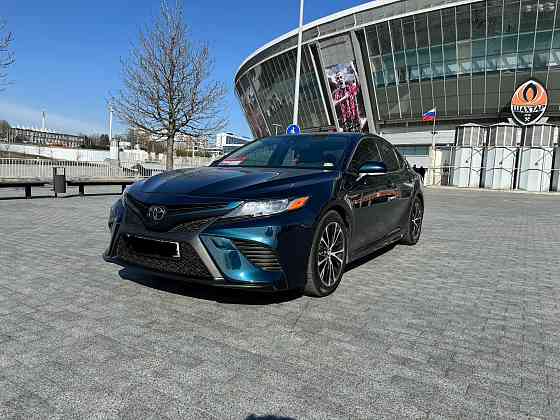 Toyota Camry 70 2020 год Макеевка