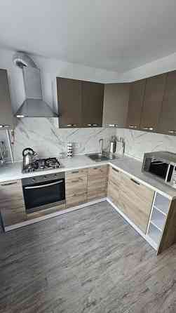 Сдается 2-ая квартира в Ворошиловском районе по улице Артема. Донецк