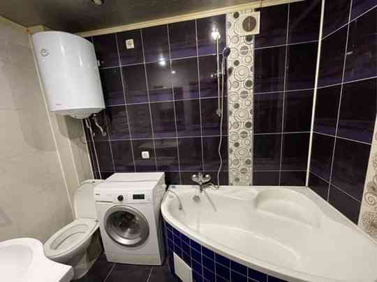 Сдается двухкомнатная квартира в Ленинском районе. Ориентир: Обжора Донецк