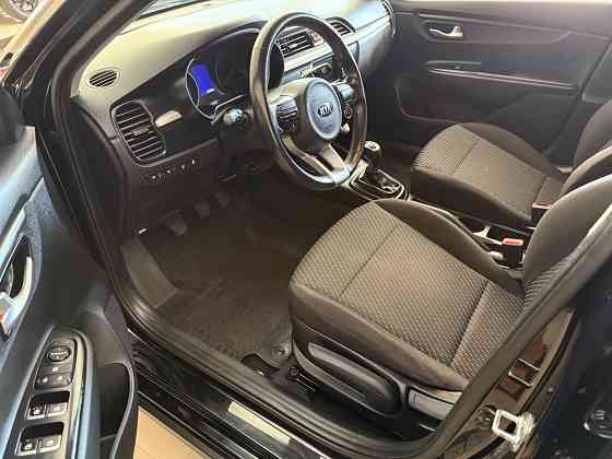 Kia Rio xLine Донецк