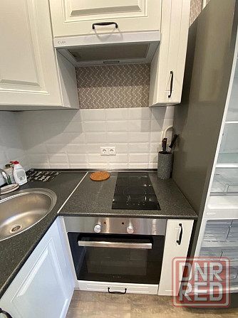 Сдается уютная квартира в Ленинском районе, расположенная на спокойной улице Макарова. Донецк - изображение 5