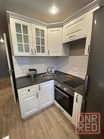 Сдается уютная квартира в Ленинском районе, расположенная на спокойной улице Макарова. Донецк - изображение 3