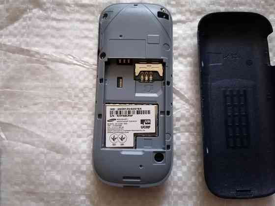 Мобильный телефон SAMSUNG GT - E 1200 I. Стаханов