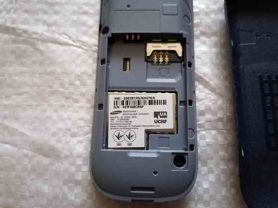 Мобильный телефон SAMSUNG GT - E 1200 I. Стаханов