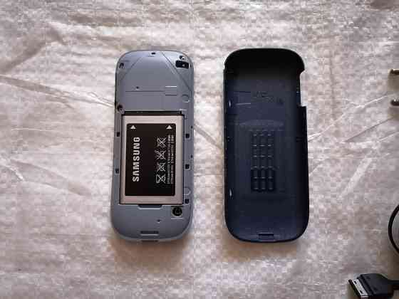 Мобильный телефон SAMSUNG GT - E 1200 I. Стаханов