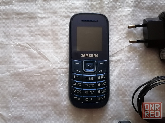 Мобильный телефон SAMSUNG GT - E 1200 I. Стаханов - изображение 2