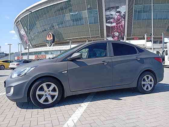 продам Hyundai solaris Донецк