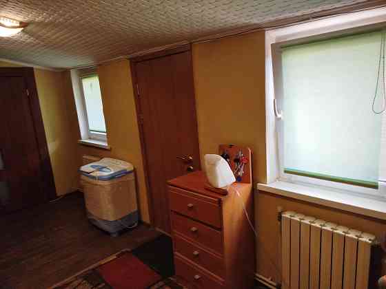 Продам 4-х комнатный дом в Буденновском районе, в котором ежедневная подача воды. Донецк