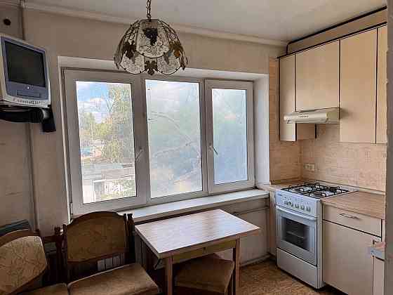 Продается 2 - х комнатная квартира, ул. Лузина (Октябрьский) Донецк