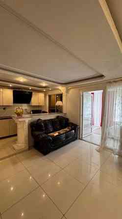 Продаю 4-х комнатную квартиру в Ворошиловском районе Донецк