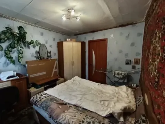 Продам 2 х ком. квартиру 4/5, 48 м2.Кировский район. Бирюзова 44. Донецк