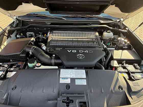 Toyota Land Cruiser 200 2019г.в. комплектация Executive Lounge Донецк