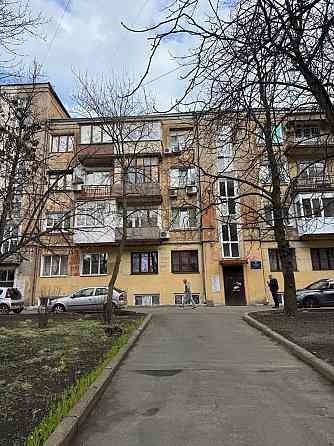 Продам 3к квартиру Сталинку на б-ре Пушкина Донецк