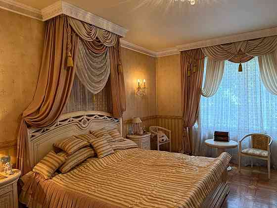 Продам 4к.квартиру пр.Гурова/Челюскинцев 212 м2 Донецк