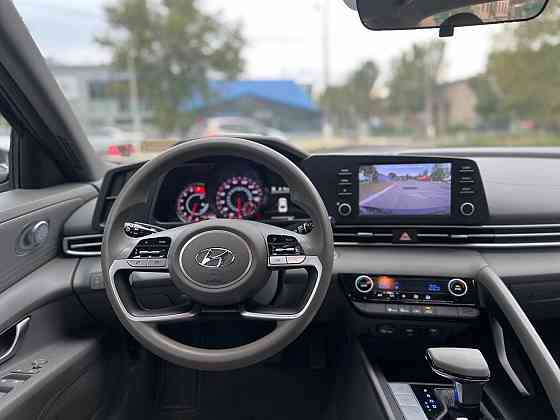 Hyundai Elantra 2.0 бензин 2021 год Донецк