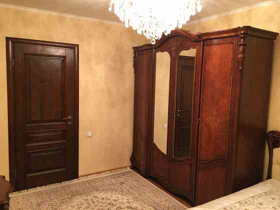 Продается квартира. Ворошиловский район, проспект Ватутина, дом 3, 5 этаж 9 этажного дома. Донецк