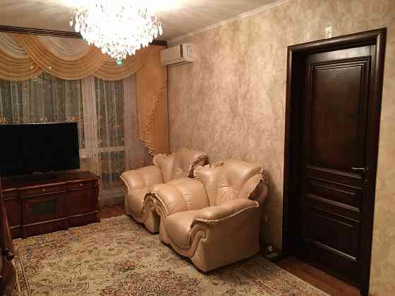 Продается квартира. Ворошиловский район, проспект Ватутина, дом 3, 5 этаж 9 этажного дома. Донецк