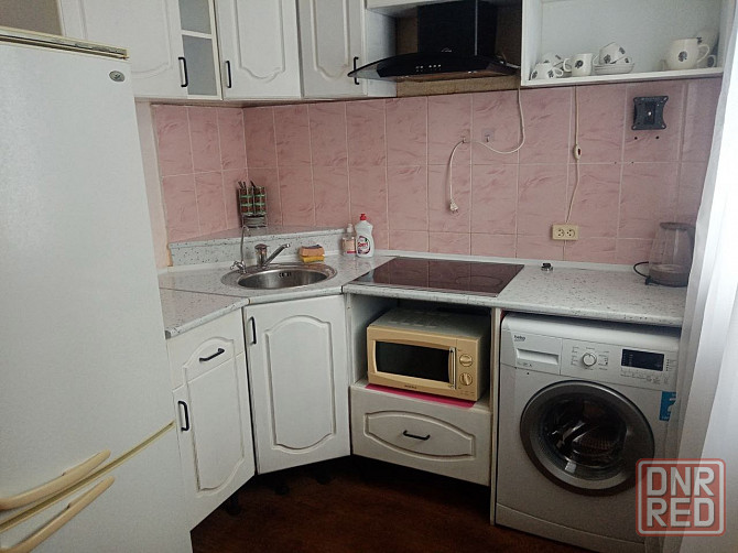 Сдам 1комн. квартиру в Буденновском районе, ул. 230-стрелковой дивизии Донецк - изображение 1