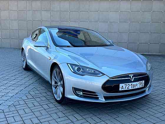 Tesla Model S Мариуполь