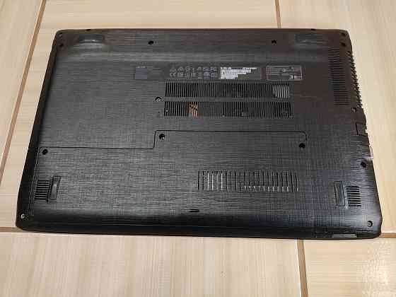 Acer Aspire E5-575G/15,6/Intel Core i3-6006U/12Гб DDR4/SSD М2 NWMe-256 Гб/HDD-500гб/GeForce 940MX Донецк