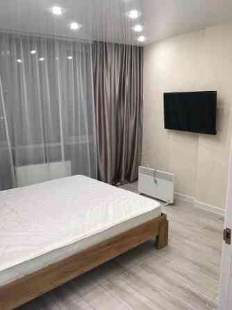 Предлагаем вам прекрасную 2х комнатную квартиру студию в многоэтажном доме, Калининский район Донецк