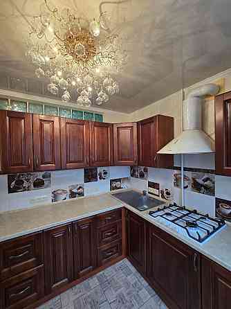 Срочно!!! Пррдам трехкомнатную квартиру Донецк